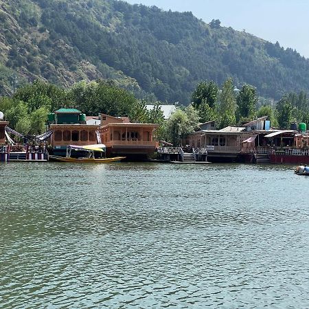 فندق Aristotle Group Of Houseboats & Transportation Srīnagar المظهر الخارجي الصورة