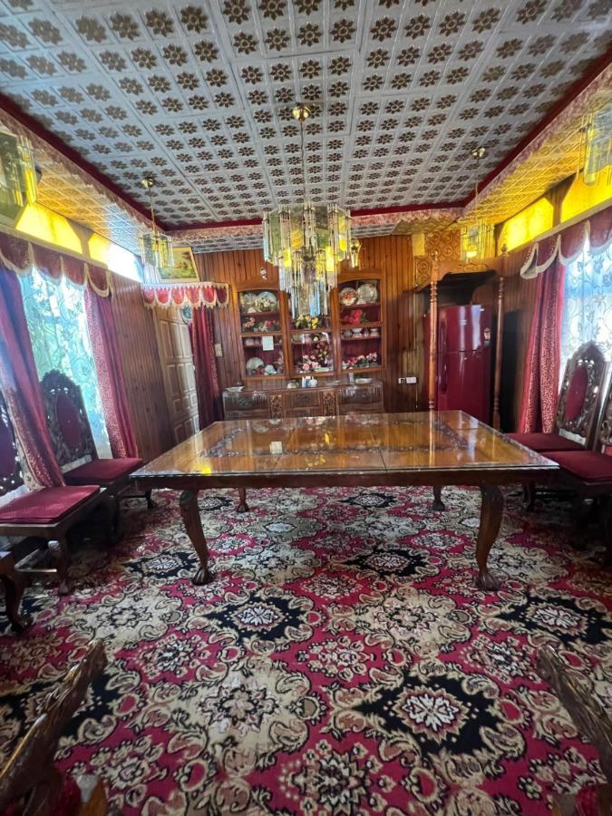 فندق Aristotle Group Of Houseboats & Transportation Srīnagar المظهر الخارجي الصورة