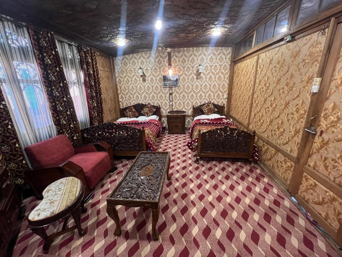فندق Aristotle Group Of Houseboats & Transportation Srīnagar المظهر الخارجي الصورة