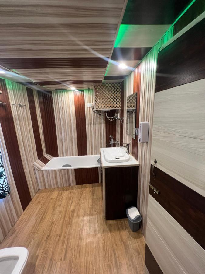 فندق Aristotle Group Of Houseboats & Transportation Srīnagar المظهر الخارجي الصورة