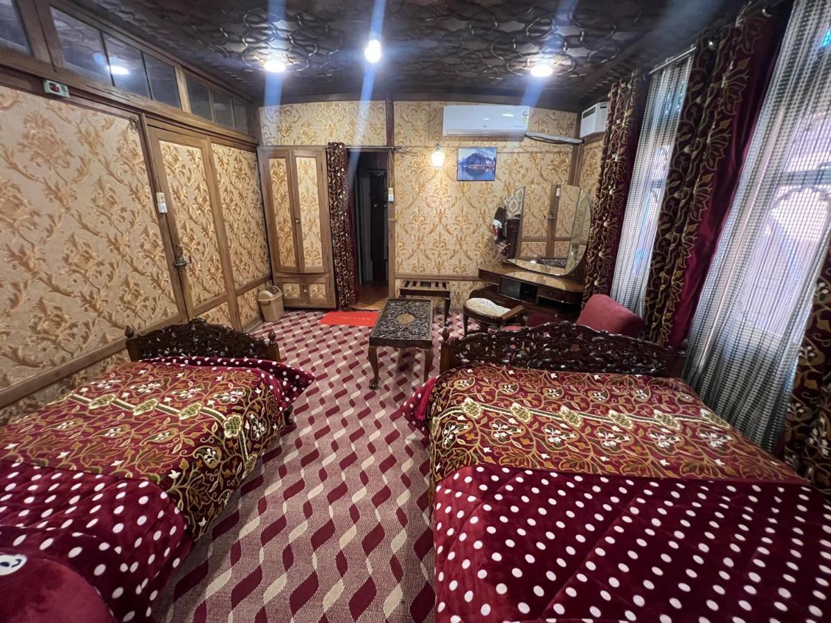 فندق Aristotle Group Of Houseboats & Transportation Srīnagar المظهر الخارجي الصورة